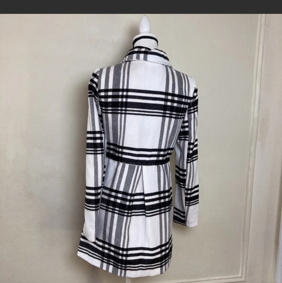 iZ BYER PLAID PEA COAT JACKET - Picture 2 of 2